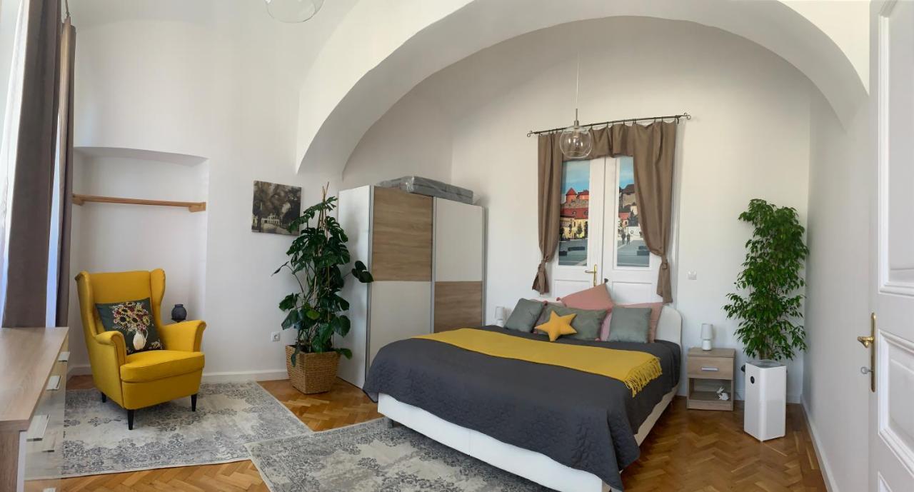 Forst-Haz Apartman Еґер Екстер'єр фото